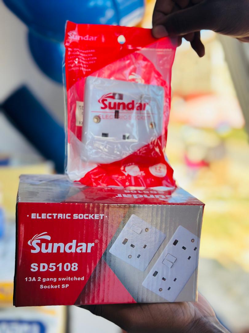 Sundar 13A Switched Wall Socket