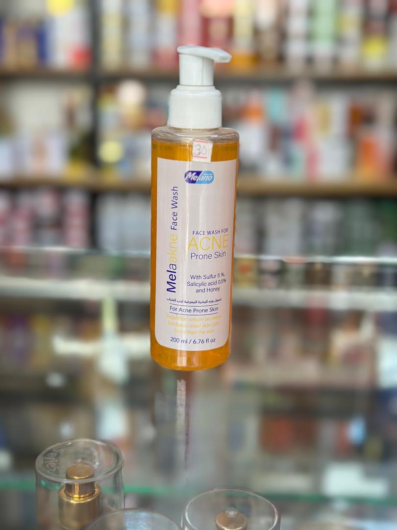 Melano Melaakne Face Wash for Acne Prone Skin (200ml)
