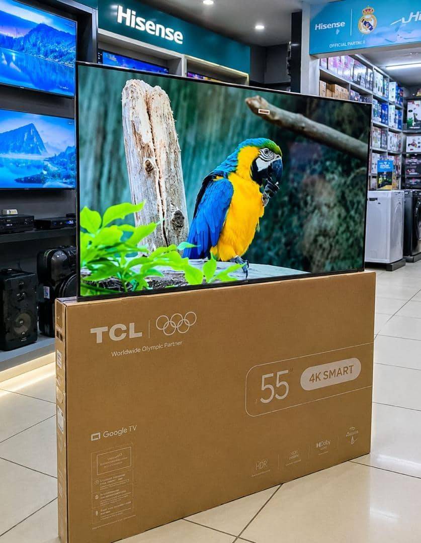 TCL lnch 55 Frameless Smart TV